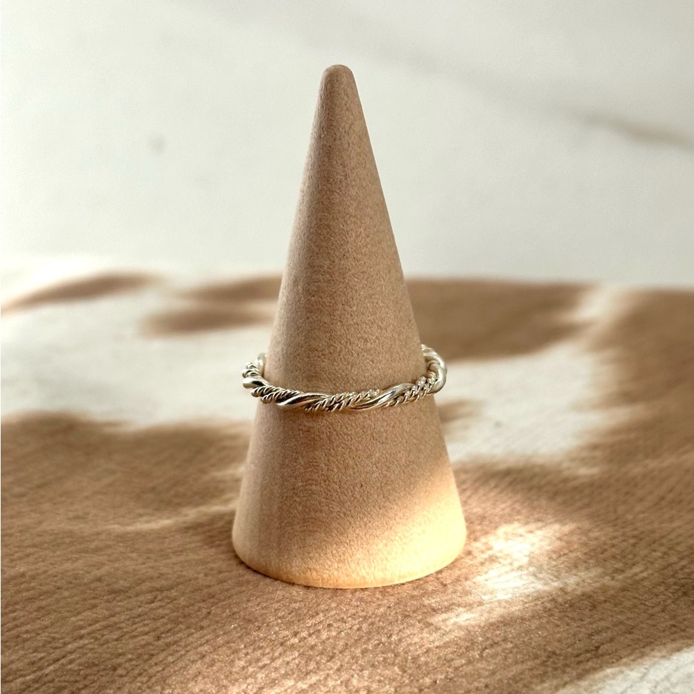 Sterling silver twisted stacking ring - Picture 2 of 2